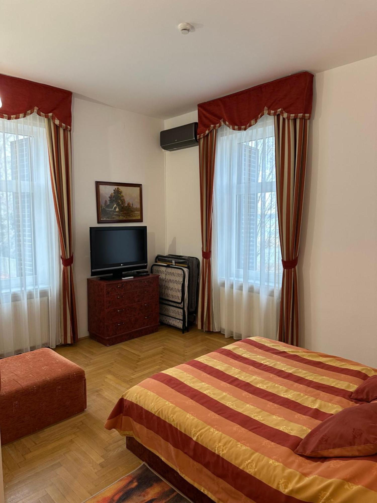 Party Villa Holiday Rent Balatonföldvár Buitenkant foto